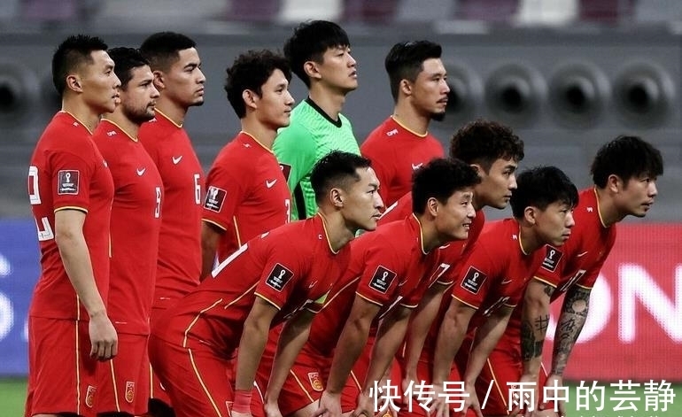 国家队|国足破65年纪录!李霄鹏组豪华教练团,超过8人,范志毅没被邀请