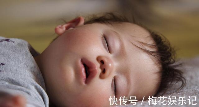 入睡|天冷降温别让孩子这样睡,真生病了后悔都来不及,家长要重视