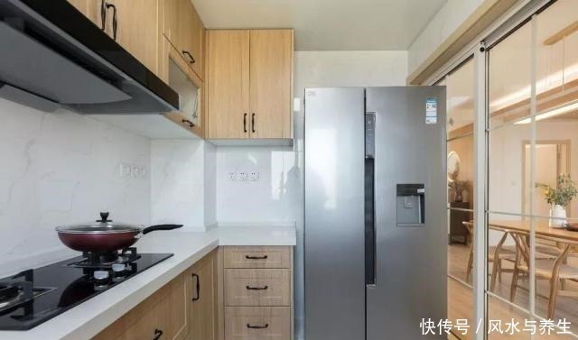 墙面|新房终于完工,一进门就被玄关迷住,每个细节都很喜欢,太漂亮了!