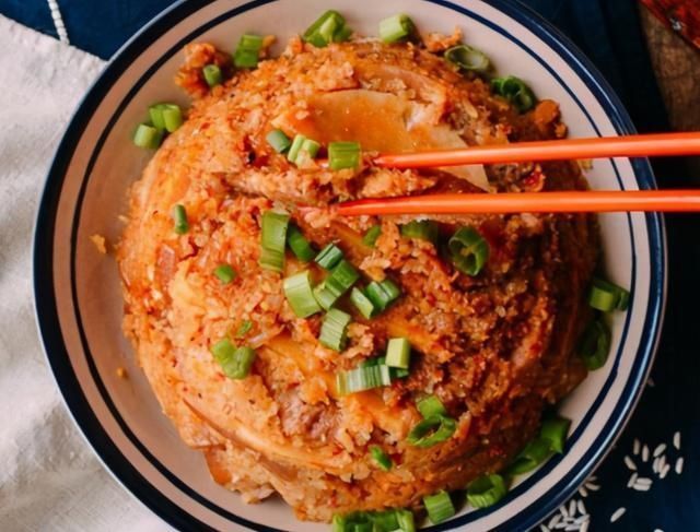 做粉蒸肉，还是老一辈的方法好，掌握3窍门，酥烂香不夹生也不腻