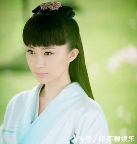 圆脸女孩要留刘海吗?试试这6种发型,显脸小还能让你更甜美