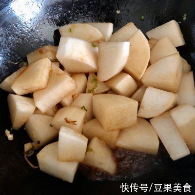 大厨|秒杀餐厅大厨，正宗酱焖萝卜自己在家做