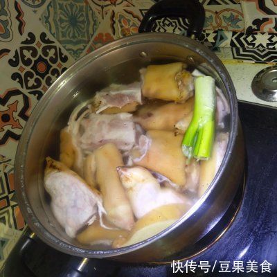 冰糖|卤猪蹄,一道能吃下三碗饭的神奇美食