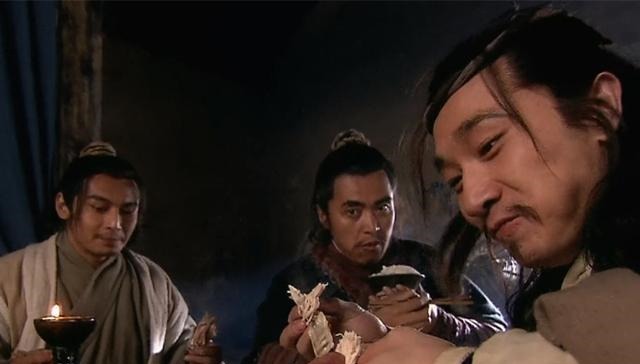 小编|他有知府哥哥当后台,一手好牌被他打的稀碎,宋江也不愿用他