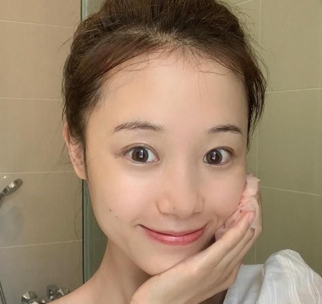 夏日|女生夏日护肤,比防晒更重要的是:晒后修复!这才是“变黑”原因