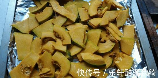 入秋就喝南瓜浓汤，应季养身，做法简单，又香又浓