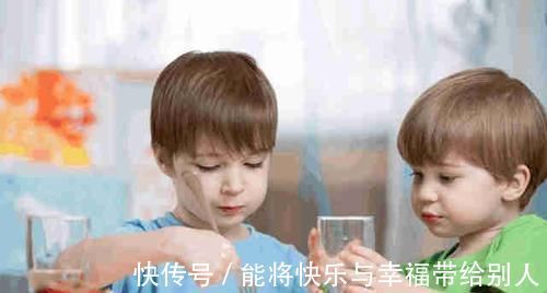 妈妈的错|孩子总是比别的孩子矮半截, 原来都是因为妈妈的错, 好妈妈赶紧改正