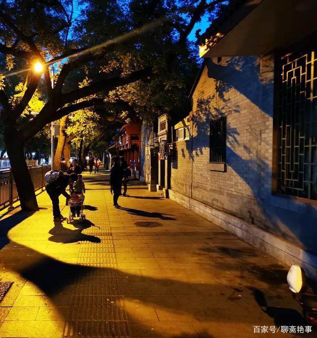 秋霜@七律(原创)但爱秋霜梳彩叶,休缘得意再欢歌