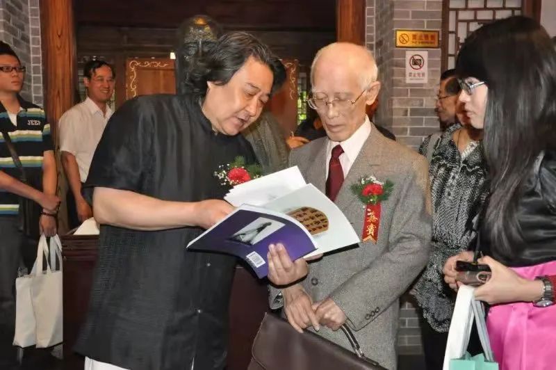 杨大眼造像@中西结合笔传情·锐意创新始通神——张山绘画人物山水艺术新貌