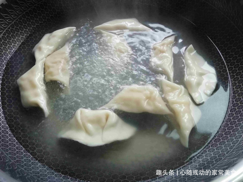 肉馅|入秋吃饺子，韭菜白菜靠边站，多吃此馅，富含维C，营养降秋燥