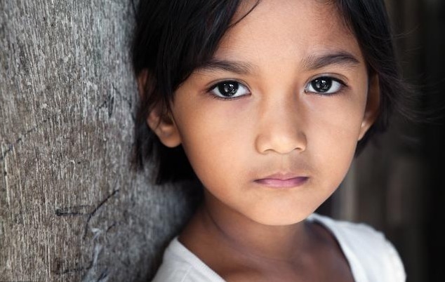 父母|被穷养的那些女孩,性格如何看看这两个例子