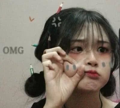 女生眼睛有这“3标志”,天生自带“眼妆”,00后小姐姐别不懂