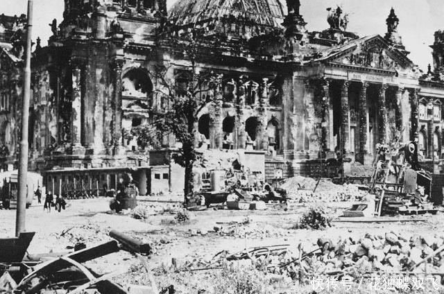 姑娘|二战后的德国满城废墟经济崩溃，年轻姑娘两根香烟就能被消费