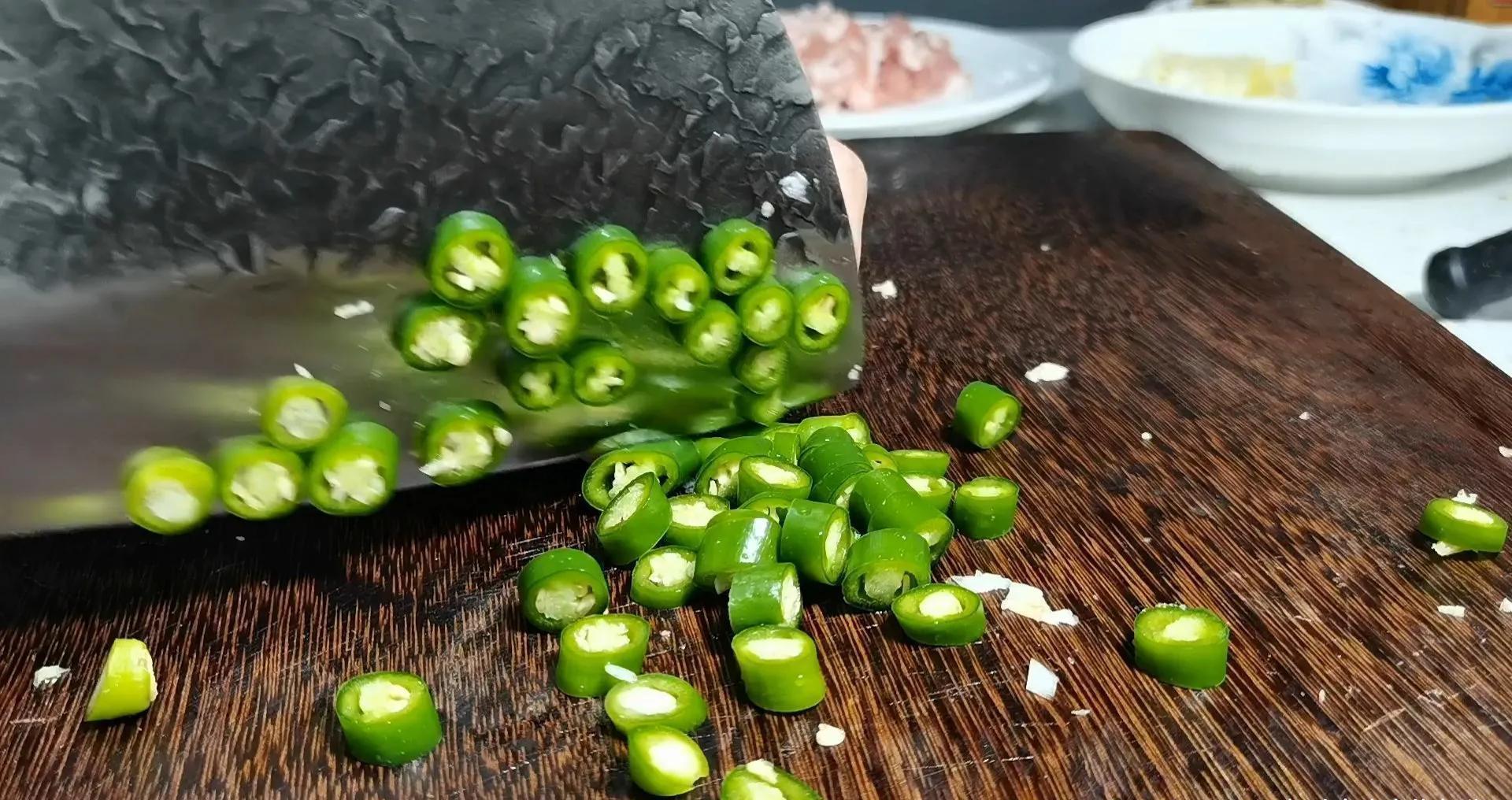 自从学会了粉条的做法,我家每隔几天就做一次,实在太好吃