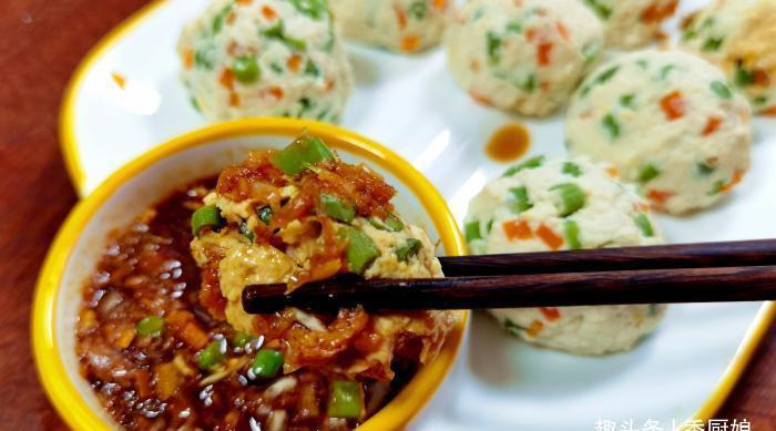 豆角|三伏天可以不吃肉，碰到此菜别手软，一斤不到2块钱，鲜美又营养