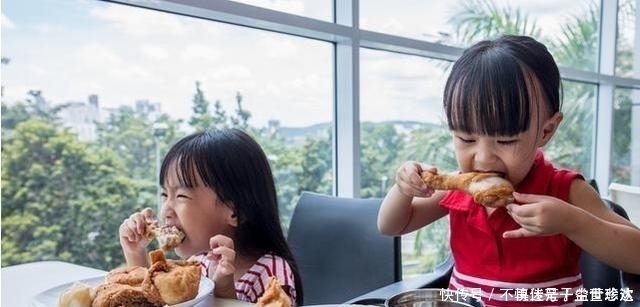 脾胃|生活中常见耽误孩子发育的食物,主要还是这几种,孩子们的最爱