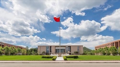 最有可能新晋“一流大学”的高校，趁着分数还没涨，很可能捡漏