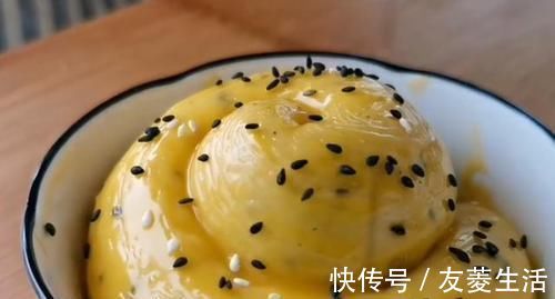 一碗面粉加5个鸡蛋,不蒸馒头,不烙饼,比馒头简单,比馅饼还香