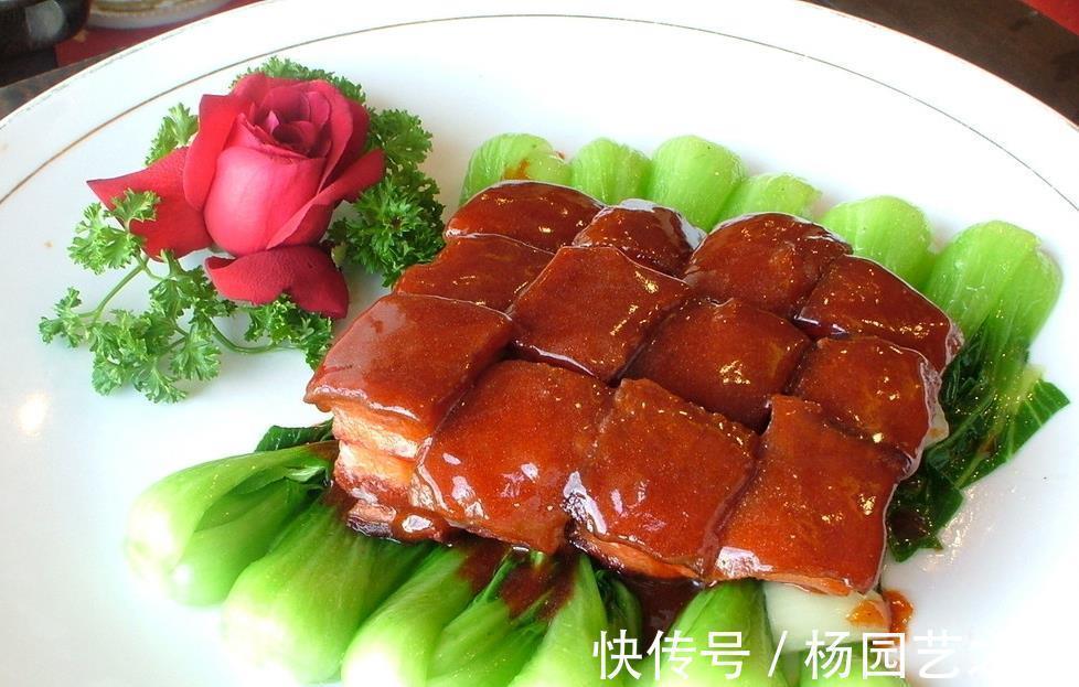 做红烧肉,不要一味的开火煮,多加1步,没牙齿的老奶奶也咬得动