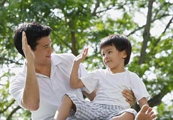 教育|教育男孩，李玫瑾教授建议：家长越＂舍得＂3件事，孩子越有出息