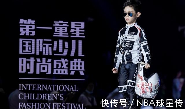 童星们|第一童星深圳总决赛,星光熠熠照亮童星梦想,华服绽放鹏城之光!