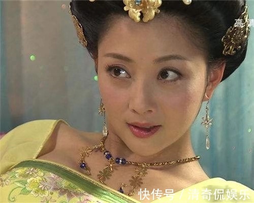 嘴唇|4个部位长了痣，最好定期检查，癌症可能会悄悄接近你