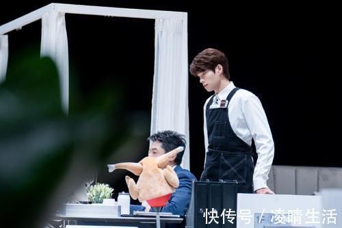 |魏大勋郭采洁加盟明星大侦探,俊男美女好养眼!搞笑发言引关注