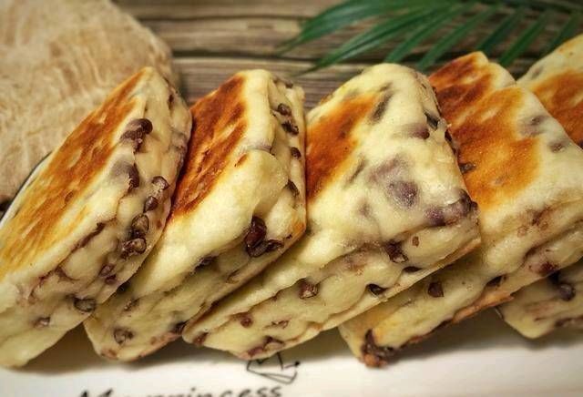 好吃|如果你家里有面粉,你必须试试很容易让它变得柔软和甜美比油条还好吃