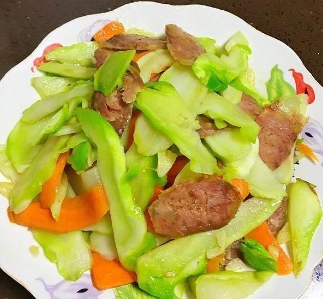 泻药|它是天然“泻药菜”,每天炒一盘,血管好,嘴巴不臭,瘦成2位数