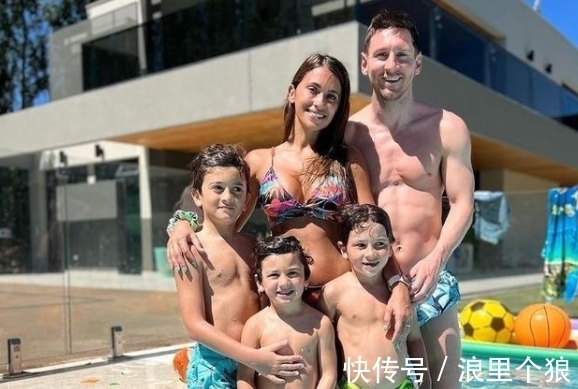 一起长大|好甜!梅西和爱妻阿根廷休假泳池打情骂俏,安妞穿比基尼艳压群芳