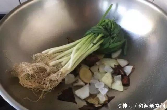 炖牛肉咬不动?只需加点它,炖出来的牛肉入口即化,而且不塞牙