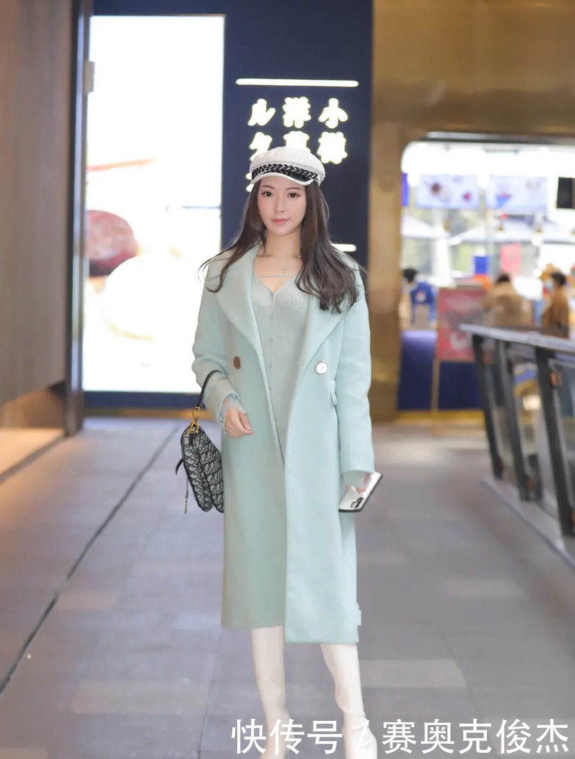 高贵|冬天里的高贵搭配,没有一件风衣可不行