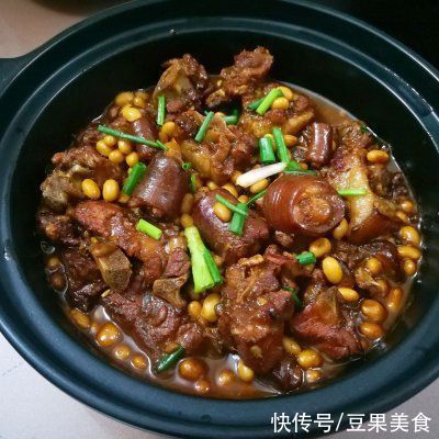 营养美味两手抓，南乳黄豆焖猪尾+排骨是你的不二之选