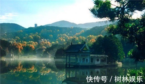千古名篇&同是写庐山的千古名篇,李白苏轼白居易,谁水平更高意境更深远