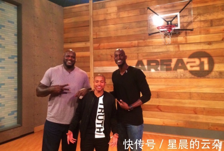 大鲨鱼|欧神仙评NBA历史最强阵容分卫科比中锋大鲨鱼，控卫令人没想到