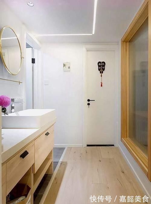 衣帽间|晒晒我家新房：餐厅挤出衣帽间，卫生间三分离，美观实用又舒心！