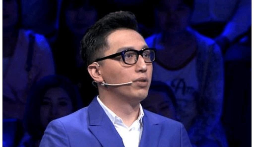 從“浙江一哥”到備受爭(zhēng)議，華少就這樣改寫了自己的結(jié)局