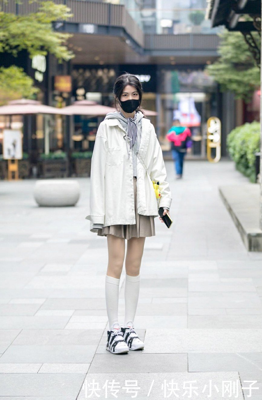 冬天街头的外套,不要臃肿不要温度,就是要美美的时尚感