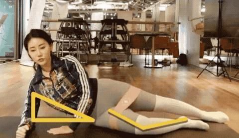 减肥|励志女孩为减掉小肚腩坚持健身一年,练出了马甲线,身材完美