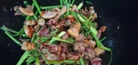 羊肉|入秋后要多吃这肉,比牛羊肉温和,8元1斤每个人都吃得起!