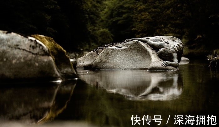 艺术家|美女不穿衣服藏进大自然,惊人伪装考验你的眼力!1秒找到真汉子