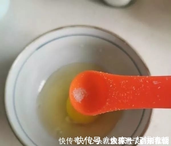 新做法|水煮蛋容易吃腻！学会这个新做法，嫩滑好吃，健脑益智，超棒