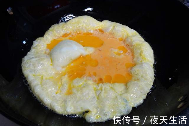 窍门|炒苦瓜需要焯水吗牢记2个窍门,苦瓜不苦不涩,翠绿不发黄