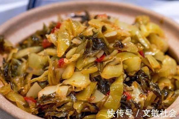 酸菜炖排骨|腌酸菜，别只知道放盐腌，多做3步，酸菜又酸又脆，放1年也不坏