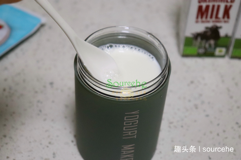 酸奶别再买,自己做只需要2种食材,简单又实惠,每天不同口味