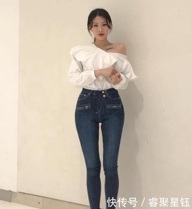  牛仔裤|牛仔裤和打底衫的美搭尽显年轻风采，很是温柔