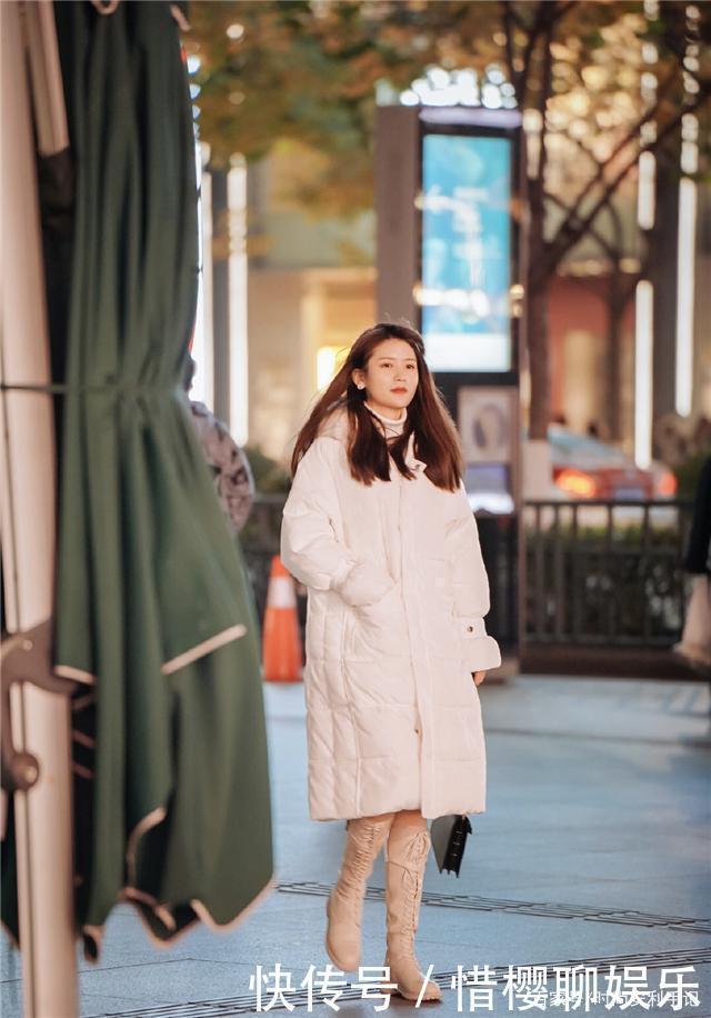 穿羽绒服时,挑对颜色是关键,建议多穿这几种“流行色”,特好看