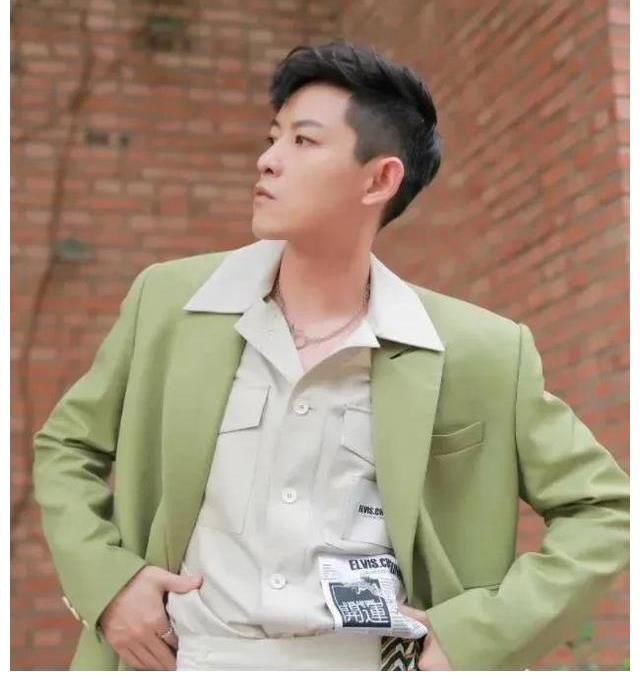 两极分化|《披荆斩棘的哥哥》9位哥哥被淘汰后的命运走势,两极分化严重