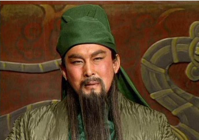 曹操|关羽除刘备张飞外，能看起的4人，其中一人是张辽，2人关羽跪拜