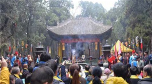 连想|中国有一神墓,千年来无人敢盗,连想都不敢往这想,至今被人供奉